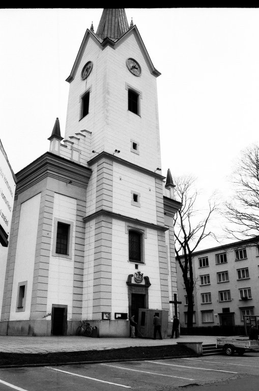zlínský kostel, zpovědnice